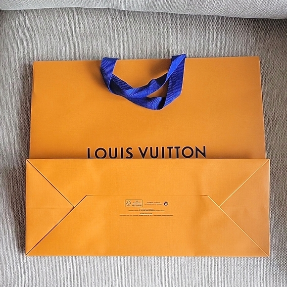 Authentic Louis Vuitton Empty Shopping/Gift Bag - Picture 4 of 7